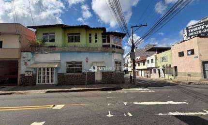 Casa com 3 quartos para alugar, 114 m² por R$ 4.800/mês - Jardim Glória - Juiz de Fora/MG