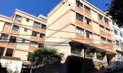 Apartamento com 2 quartos para alugar, 64 m² por R$ 1.649/mês - Centro - Juiz de Fora/MG