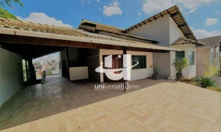 Casa, 320 m² - venda por R$ 1.190.000,00 ou aluguel por R$ 6.355,00/mês - São Lucas - Juiz de Fora/MG