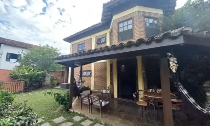 Casa para Venda em Macaé, Mirante da Lagoa, 5 dormitórios, 2 suítes, 4 banheiros, 3 vagas