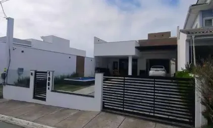 Casa para Venda em Macaé, Lagoa, 3 dormitórios, 3 suítes, 4 banheiros, 2 vagas