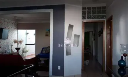 Casa com 3 quartos à venda, bairro Cidade Jardim - Uberlândia/MG