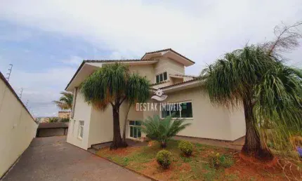 Casa com 4 quartos à venda no Bairro Cidade Jardim - Uberlândia/MG