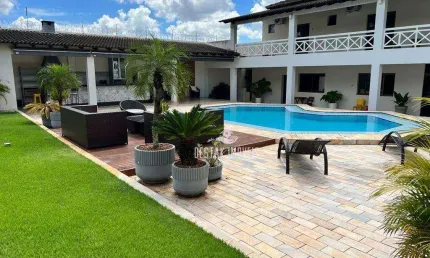 Casa com 6 quartos à venda no Bairro Cidade Jardim - Uberlândia/MG
