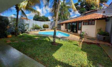 Casa com 4 quartos à venda no Bairro Tabajaras - Uberlândia/MG