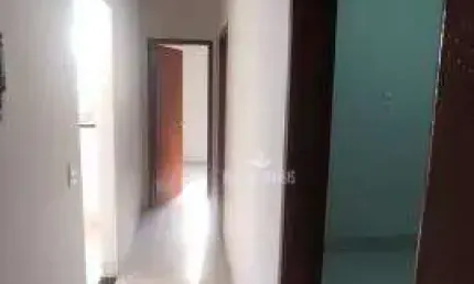Casa com 3 quartos à venda no Bairro Portal do Vale - Uberlândia/MG