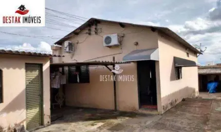 Casa com 2 quartos à venda no Bairro Brasil - Uberlândia/MG