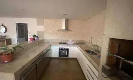 Casa com 4 quartos à venda no Bairro Tubalina - Uberlândia/MG