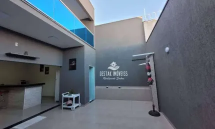 Sobrado com 3 quartos à venda, bairro Presidente Roosevelt - Uberlândia/MG