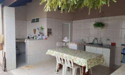 Casa com 4 quartos à venda no Bairro Jardim América - Uberlândia/MG