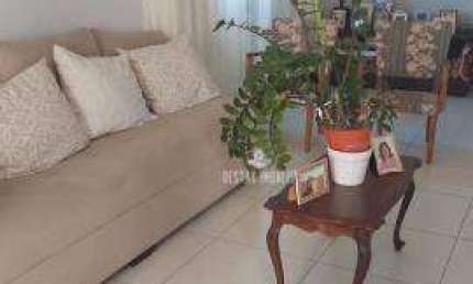 Casa com 3 quartos à venda no Bairro  Saraiva - Uberlândia/MG