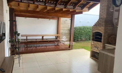 Casa com 3 quartos à venda, bairro Cidade Jardim - Uberlândia/MG