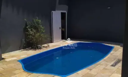 Sobrado com 5 quartos à venda, bairro Jardim Patrícia - Uberlândia/MG