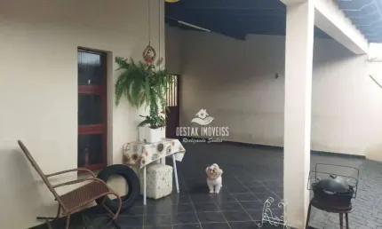 Casa com 4 quartos à venda no Bairro Planalto - Uberlândia/MG