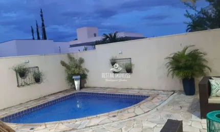 Sobrado com 4 quartos à venda, 385 m² por R$ 1.950.000 - Nova Uberlândia - Uberlândia/MG