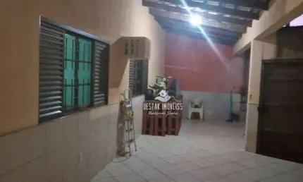 Casa com 3 quartos à venda no Bairro Jardim Patrícia - Uberlândia/MG
