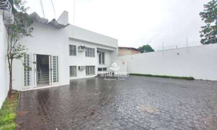 Casa comercial com 5 salas à venda no Tubalina, Uberlândia 