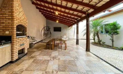 Casa com 3 quartos à venda, bairro Jardim Karaíba - Uberlândia/MG