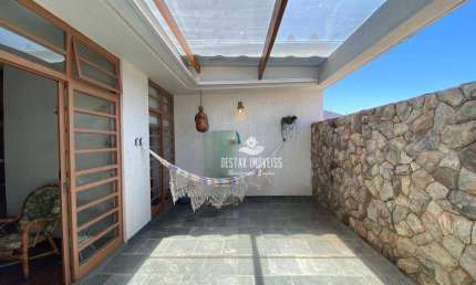 Casa com 4 quartos à venda, bairro Lidice - Uberlândia/MG
