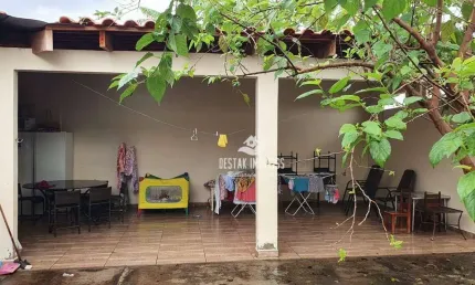Casa com 3 quartos à venda, bairro Jardim Brasília - Uberlândia/MG