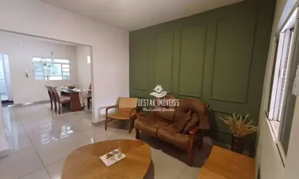 Casa com 4 quartos à venda, bairro Centro - Uberlândia/MG