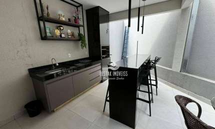 Sobrado com 2 quartos à venda, bairro Tubalina - Uberlândia/MG