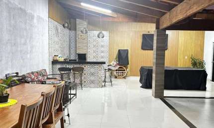 Casa com 3 quartos à venda, bairro Jardim Botânico - Uberlândia/MG