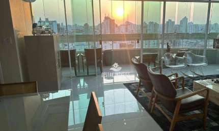 Apartamento com 5 quartos à venda, bairro Osvaldo Rezende - Uberlândia/MG