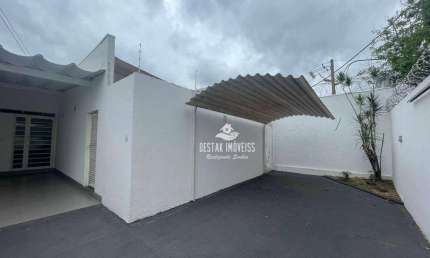 Casa com 3 quartos à venda no Bairro Vigilato Pereira - Uberlândia/MG