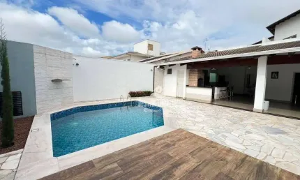 Sobrado com 3 quartos à venda, bairro Jardim Karaíba - Uberlândia/MG