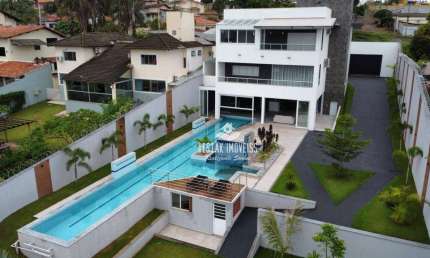 Sobrado com 3 quartos à venda no Bairro Cidade Jardim - Uberlândia/MG
