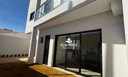 Sobrado com 3 quadros à venda no Bairro Vida Nova - Uberlândia/MG