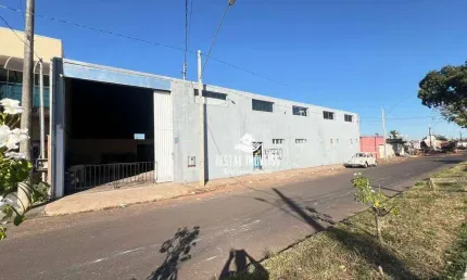 Barracão à venda, 750 m² por r$ 1.600.000,00 - tocantins - uberlândia/mg