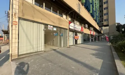 Ponto comercial com 1 sala para alugar na Rua Amador Bueno, 42, Centro, Santos