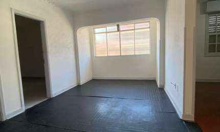 Casa com 3 Quartos para Alugar na Vila Belmiro em Santos