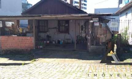 Terreno à venda no Sagrada Família, Caxias do Sul 