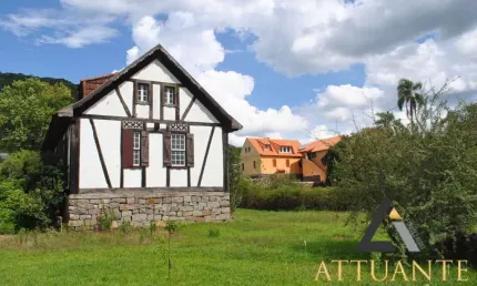 Casa Amarela e Casas Enxaimel  |  Chácara em Nova Petrópolis