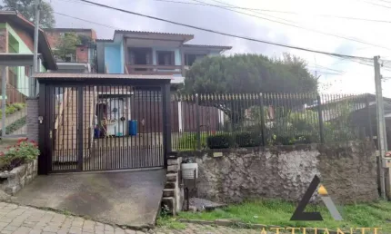 Casa com 3 quartos à venda no Santo Antônio, Caxias do Sul 