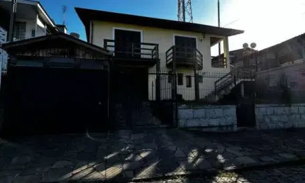 Casa com 3 quartos à venda no Diamantino, Caxias do Sul 