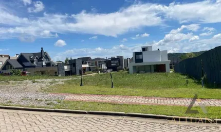 Terreno à venda na Nossa Senhora da Saúde, Caxias do Sul 