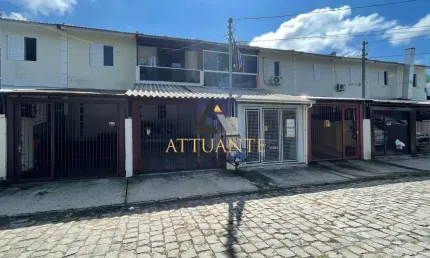 Excelente sobrado com entrada individual no  Bairro de Ana Rech