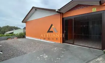 Casa em alvenaria com 3 dormitórios localizada no Bairro Esplanada