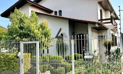 Casa com 3 quartos à venda no Rio Branco, Caxias do Sul 