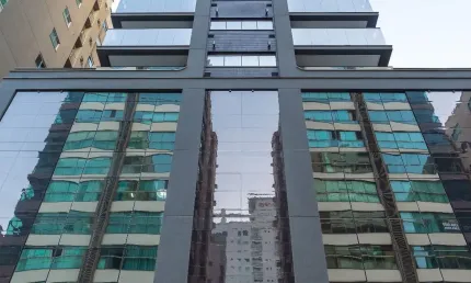 Apartamento de 3 suítes em 36 vezes para pagar ! em meia praia