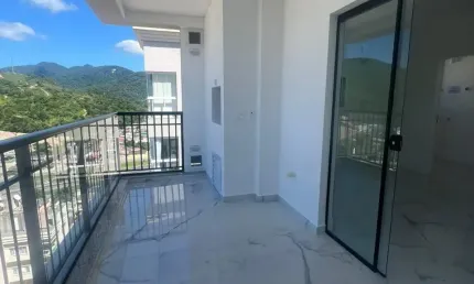Apartamento de 3 suítes em 64 vezes para pagar ! em meia praia
