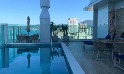 Apartamento de 4 suítes em 48 vezes para pagar ! em meia praia
