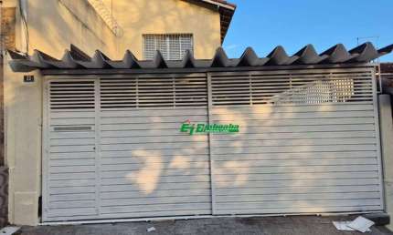 Sobrado com 3 dormitórios para alugar por R$ 2.700,00/mês - Cidade Maia - Guarulhos/SP