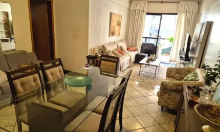 Apartamento à Venda na Praia do Morro em Guarapari há 50m da Orla, com 3 Quartos e Excelente Localização com Sol da manhã