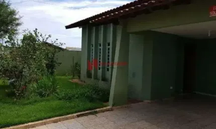 Casa com 3 quartos à venda no Jardim Continental, Londrina 