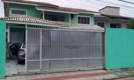 Casa com 5 dormitórios à venda, 258 m² por R$ 1.200.000,00 - Passa Vinte - Palhoça/SC